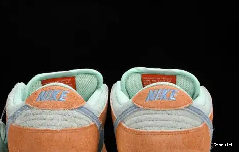 Orange  Emerald Nike Dunk Low  DV5429-800 SB Rise 0630
